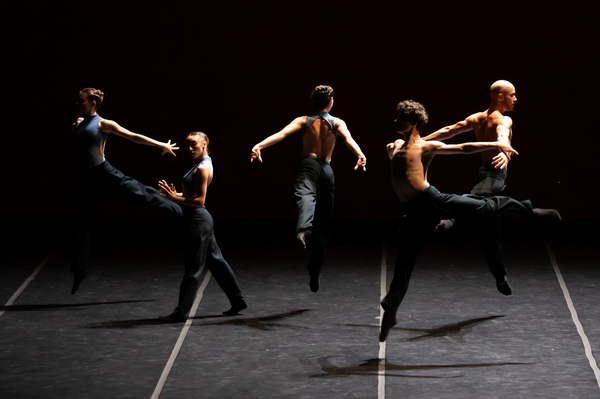 Can't Believe the Way We Flow — Costume Design for Modern Ballet in Pavia
