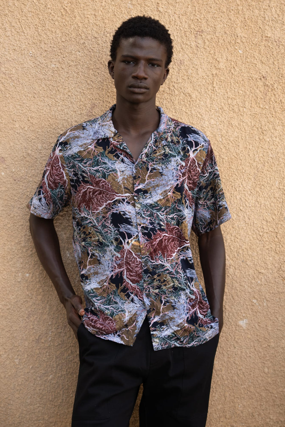 Wakame Shirt Leaves Print Black