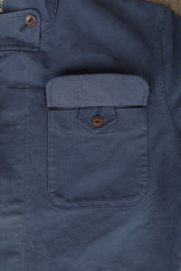Shirt-Jacket with a Uniform feel in a heavy thin wovennavy cotton