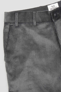 Elegant tapered cut in a cotton grey elegant corduroy menswear berlin